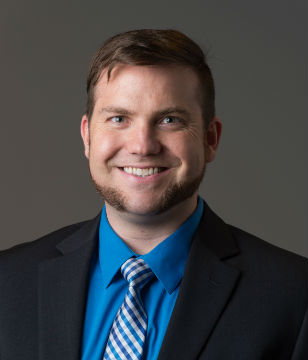 Andrew Delton headshot