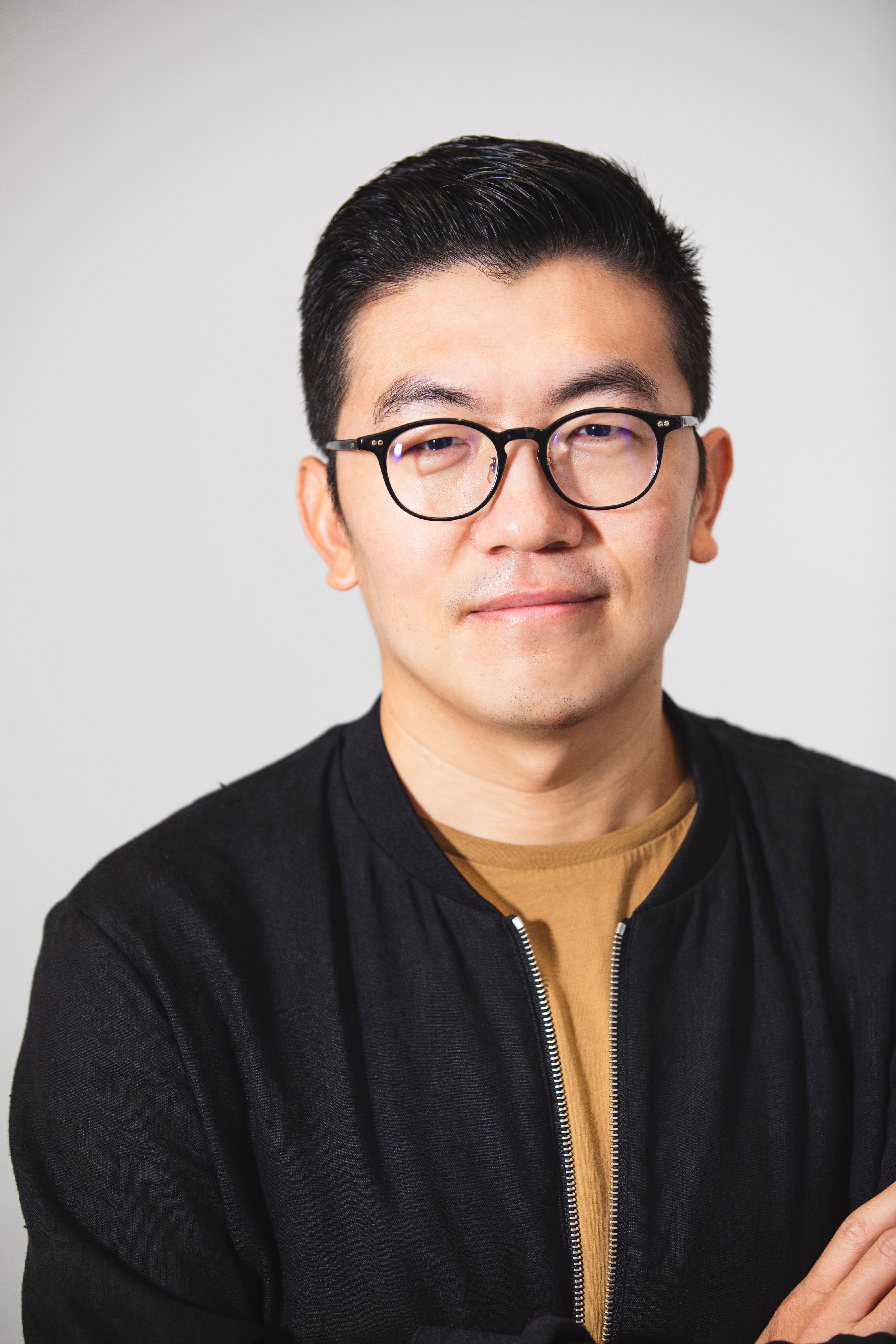 Wenbo LI