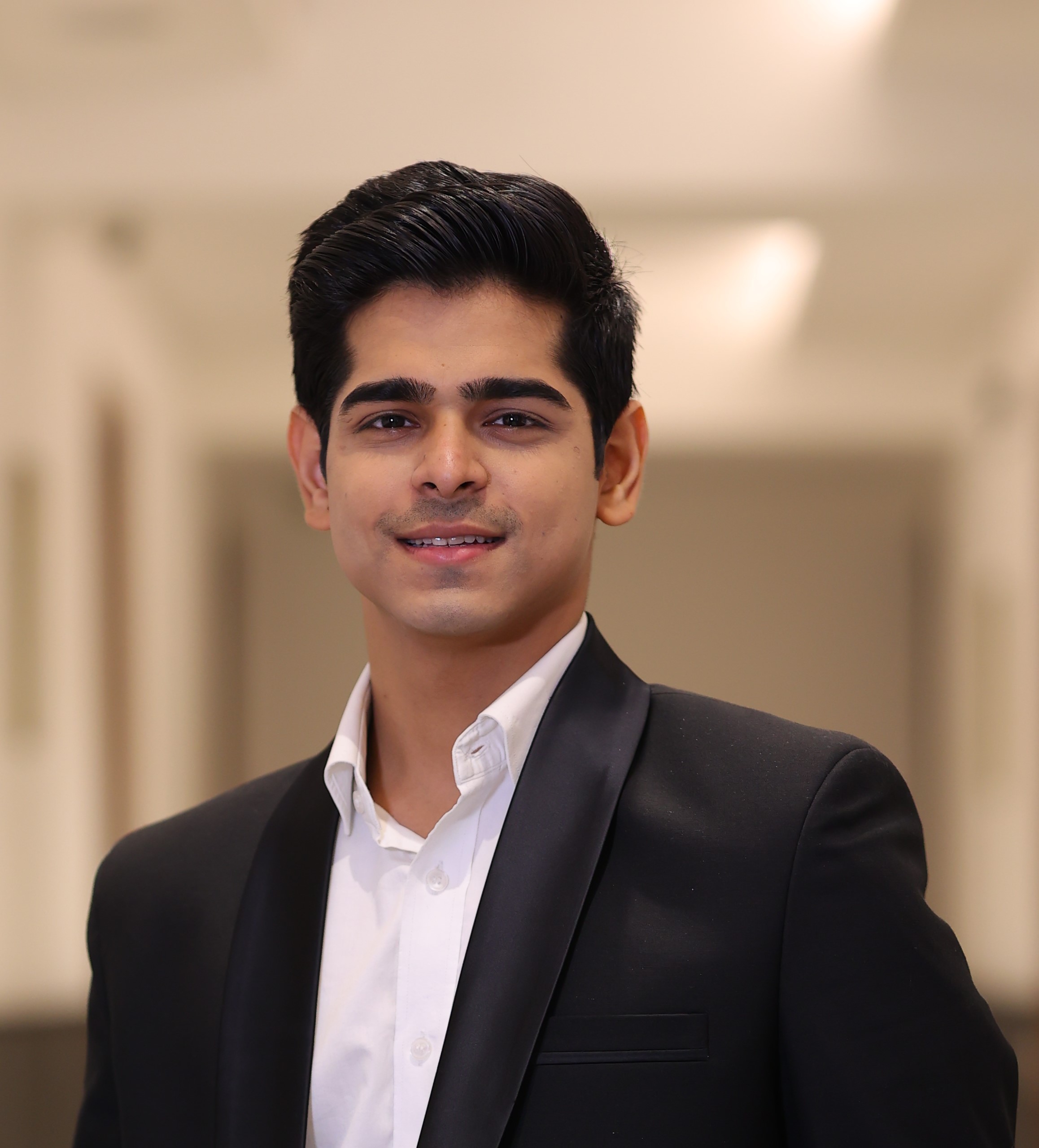 Aneesh Arora Photo