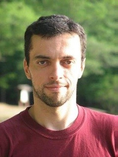 Carlos_Colosqui-Headshot